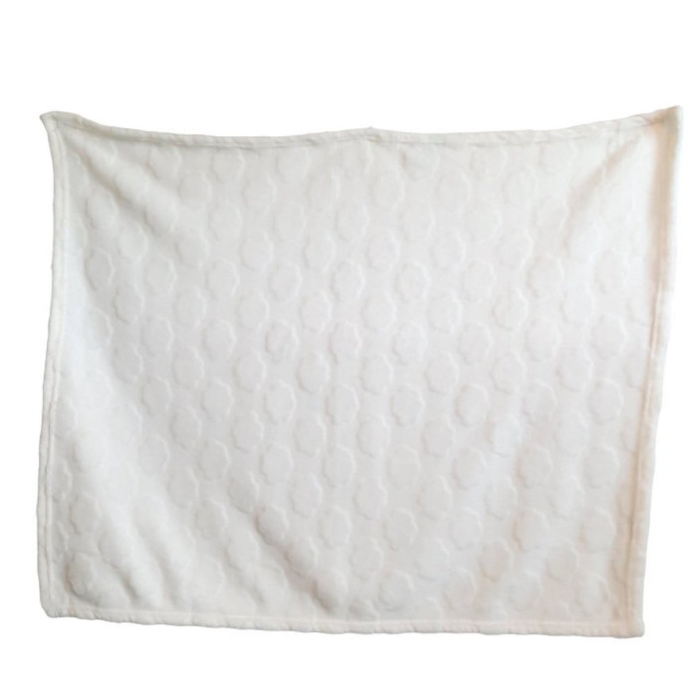 Nuby White Textured Soft Baby Blanket 35" X 29"